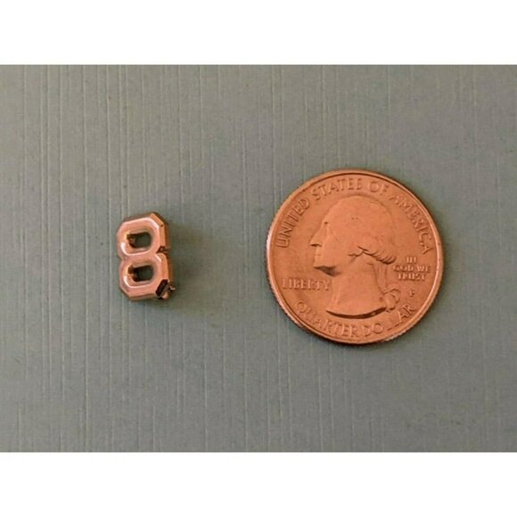 US ARMY 8th INFANTRY Silver Tone Badge MILITARY Pin - Picture 2 of 3